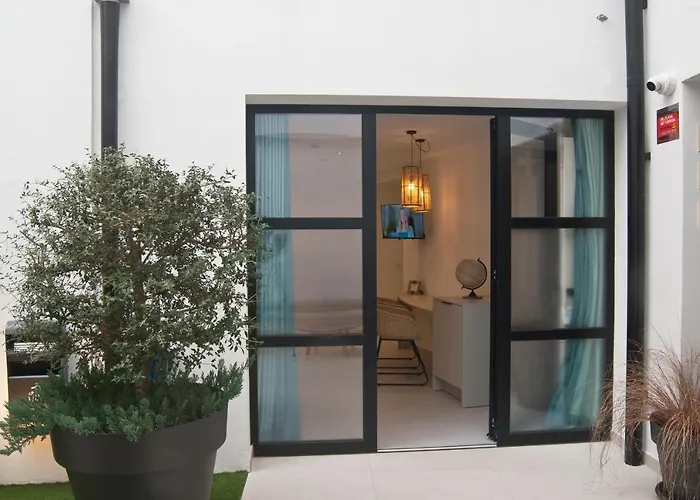Aparthotel El Cargol